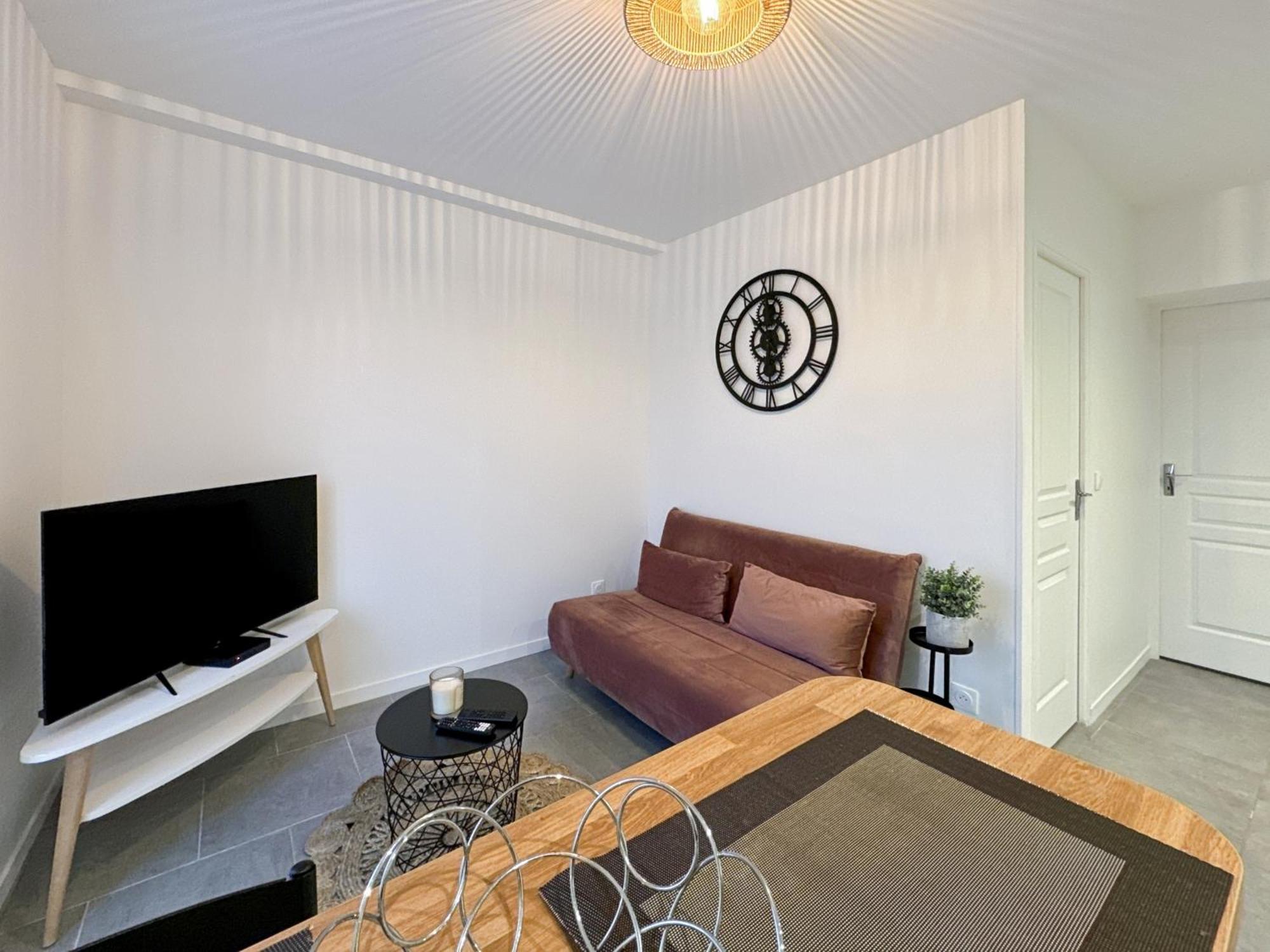Le Cosy Lagny - Appartement Cosy Avec Balcon Vue Sur Marne Luaran gambar